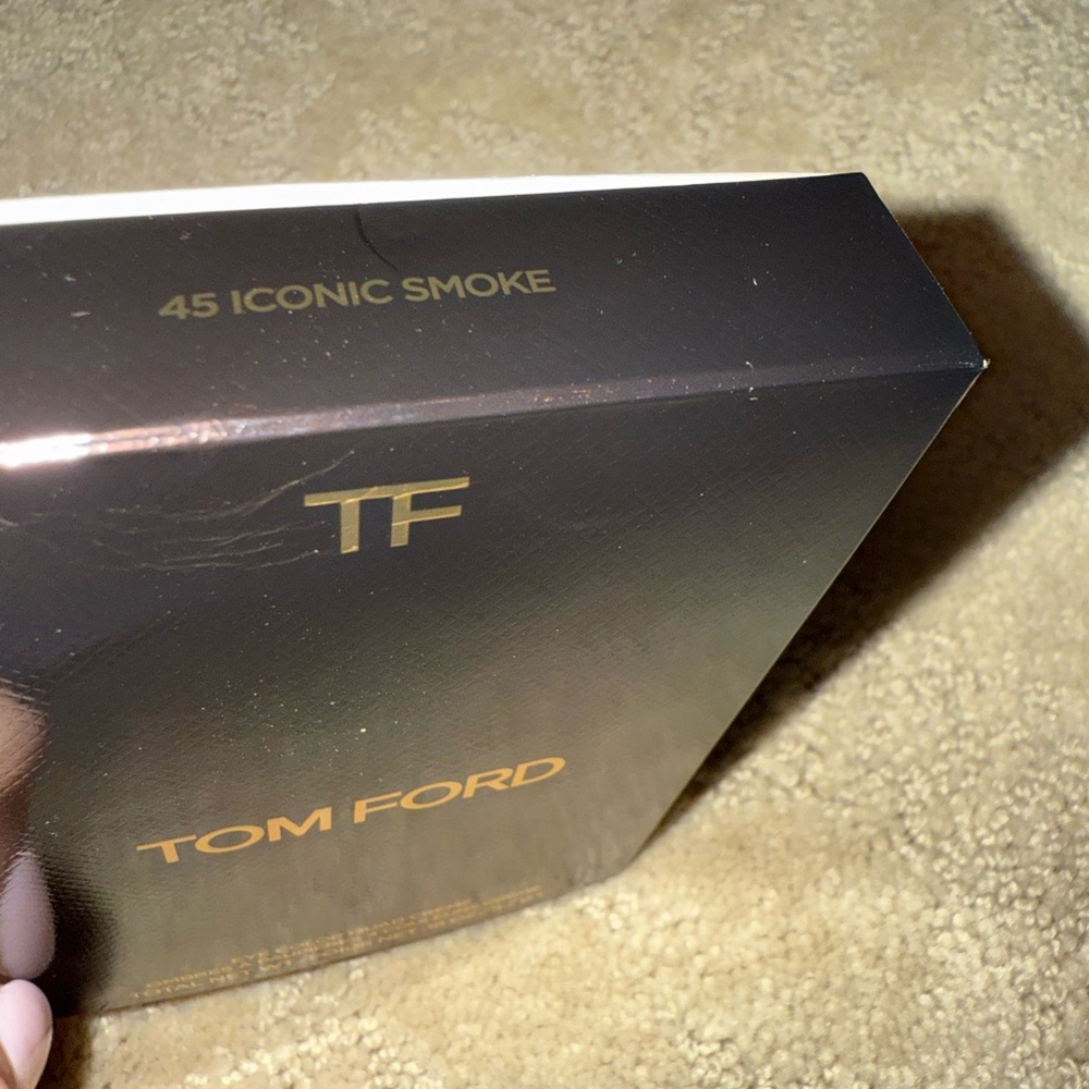 Tom Ford Eye Color Quad Creme Eyeshadow Palette - 45 Iconic Smoke - Picture 8 of 10